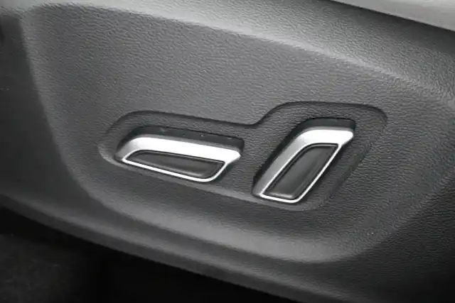 Musta Maastoauto, MG Marvel R – VAR-77754