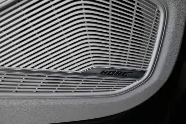 Musta Maastoauto, MG Marvel R – VAR-77754