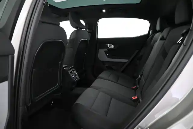 Ruskea Sedan, Polestar 2 – VAR-77816