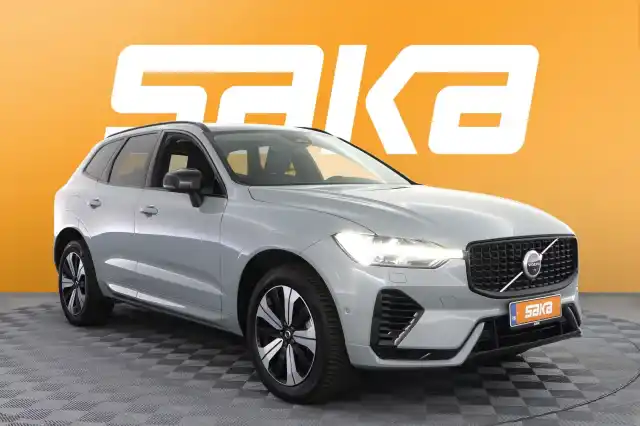 Harmaa Maastoauto, Volvo XC60 – VAR-77936