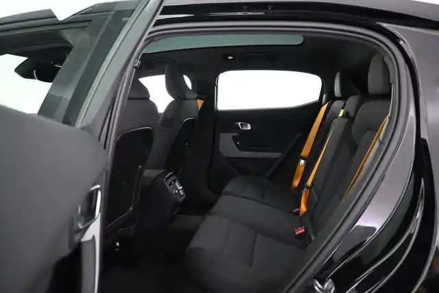 Musta Sedan, Polestar 2 – VAR-78006