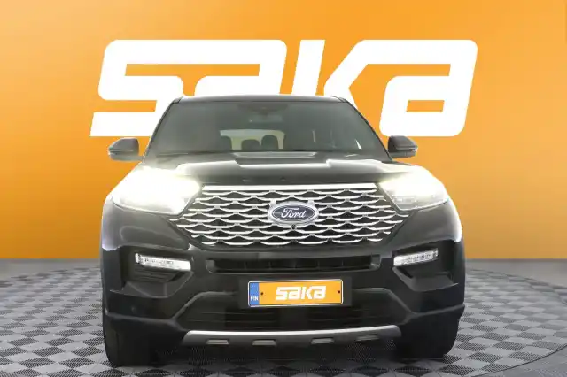 Musta Maastoauto, Ford Explorer – VAR-78115
