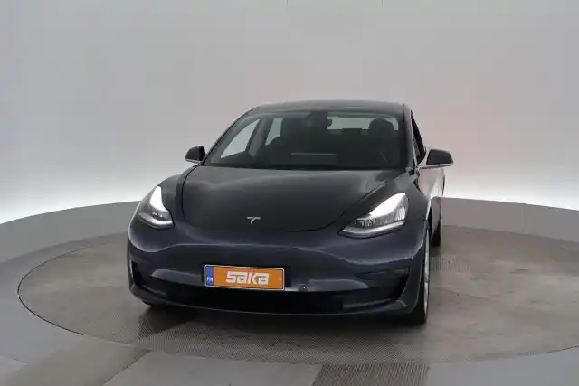 Harmaa Sedan, Tesla Model 3 – VAR-78166