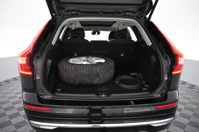 Musta Maastoauto, Volvo XC60 – VAR-78294