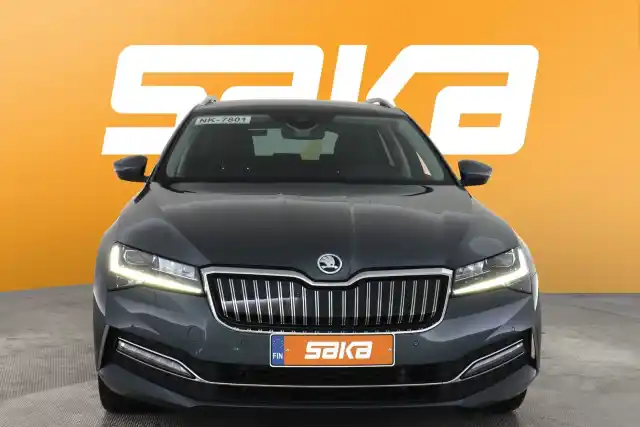 Harmaa Farmari, Skoda Superb – VAR-78313