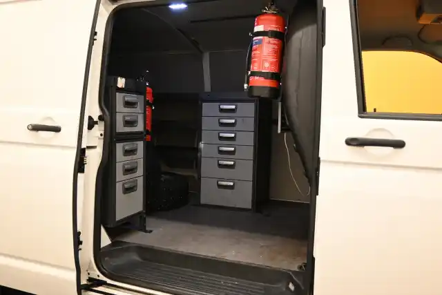 Valkoinen Pakettiauto, Volkswagen Transporter – VAR-78855