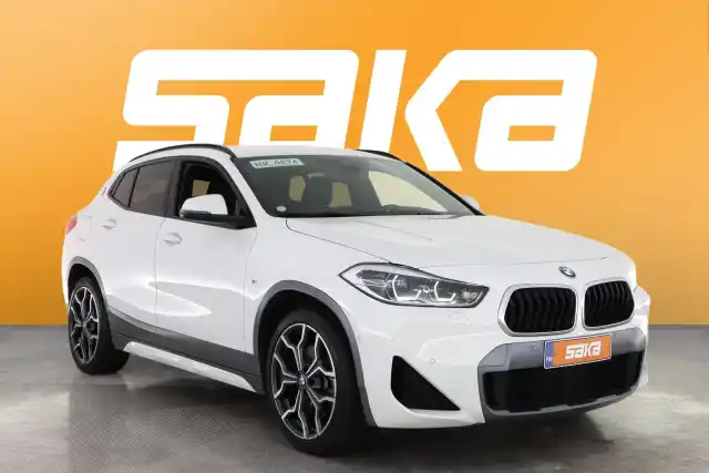 Valkoinen Maastoauto, BMW X2 – VAR-79132