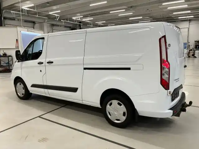 Valkoinen Pakettiauto, Ford Transit Custom – VAR-79281