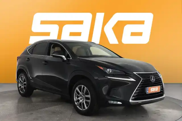 Musta Maastoauto, Lexus NX – VAR-79425