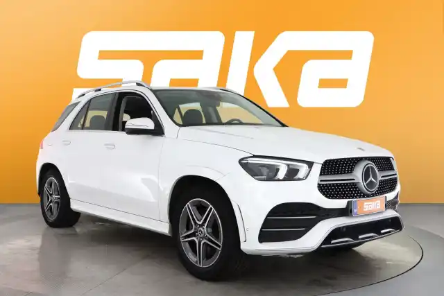 Valkoinen Maastoauto, Mercedes-Benz GLE – VAR-79568