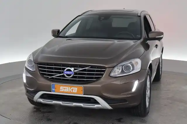 Ruskea Maastoauto, Volvo XC60 – VAR-79985