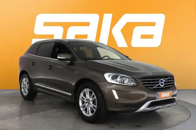 Ruskea Maastoauto, Volvo XC60 – VAR-79985