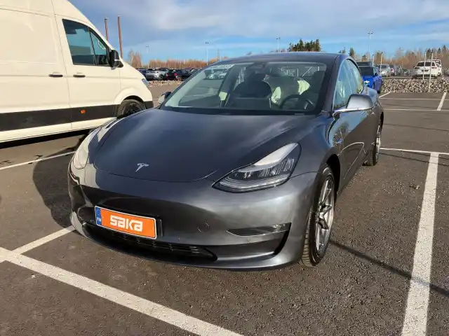 Harmaa Sedan, Tesla Model 3 – VAR-80476