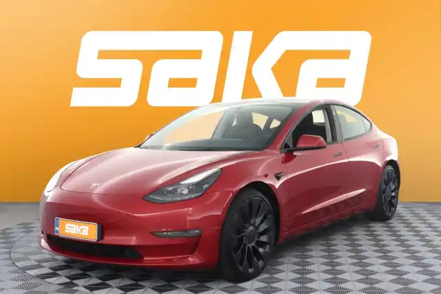 Punainen Sedan, Tesla Model 3 – VAR-80494