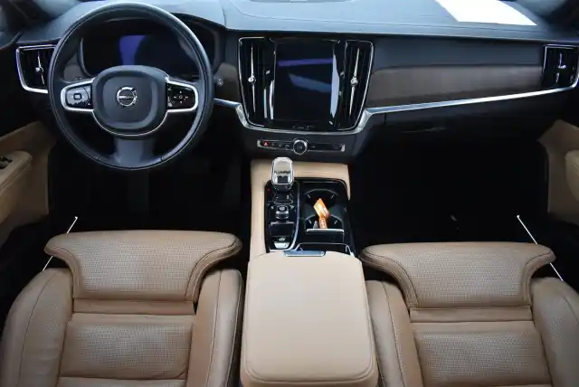 Beige Farmari, Volvo V90 – VAR-81022