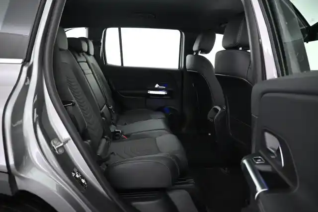Harmaa Maastoauto, Mercedes-Benz EQB – VAR-81194