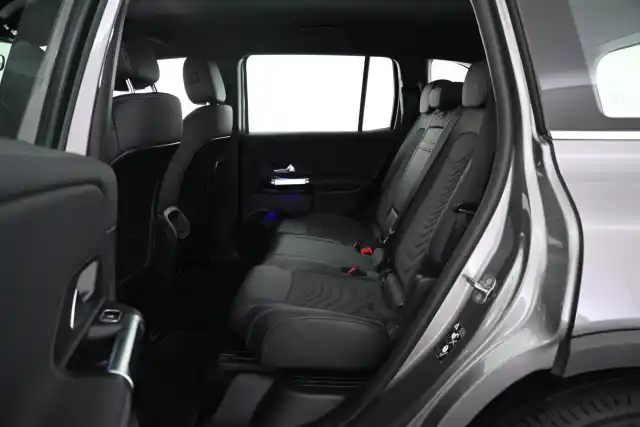 Harmaa Maastoauto, Mercedes-Benz EQB – VAR-81194