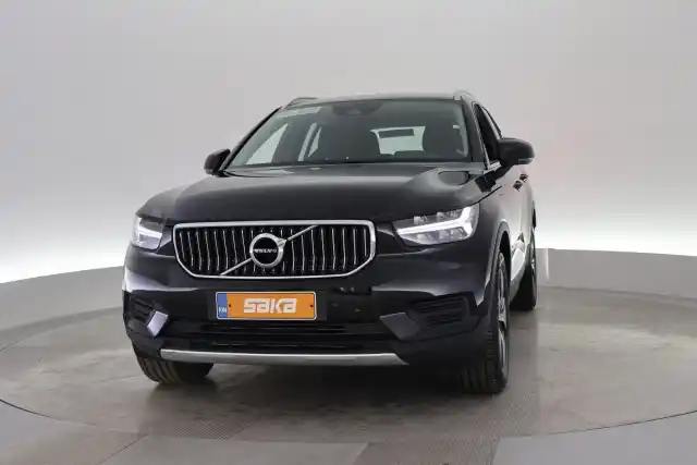 Musta Maastoauto, Volvo XC40 – VAR-81403