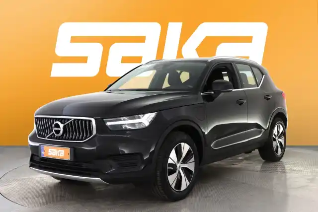 Musta Maastoauto, Volvo XC40 – VAR-81403