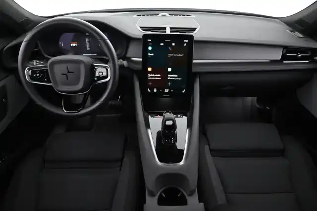 Valkoinen Sedan, Polestar 2 – VAR-81526