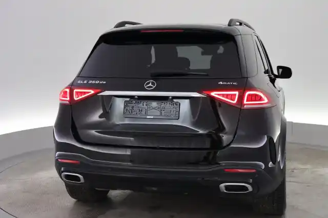 Musta Maastoauto, Mercedes-Benz GLE – VAR-81603