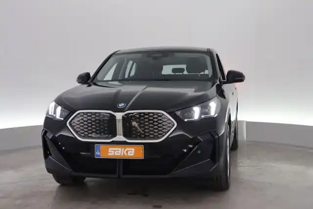 Musta Viistoperä, BMW iX2 – VAR-81893