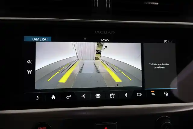 Musta Viistoperä, Jaguar I-PACE – VAR-82040