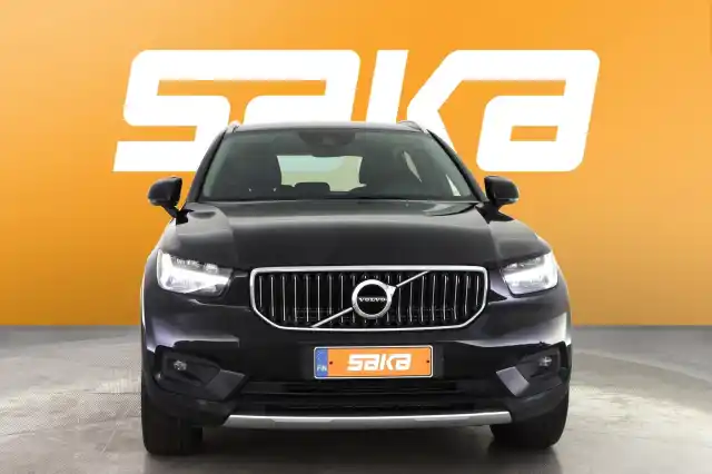 Musta Maastoauto, Volvo XC40 – VAR-82216