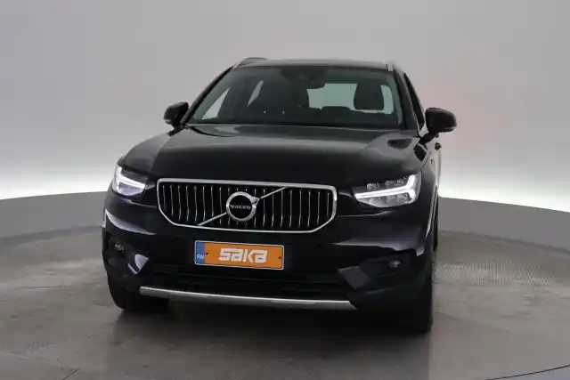 Musta Maastoauto, Volvo XC40 – VAR-82216