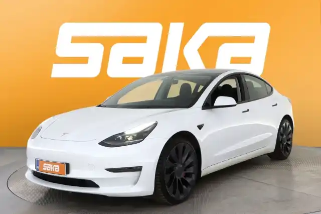 Valkoinen Sedan, Tesla Model 3 – VAR-82306