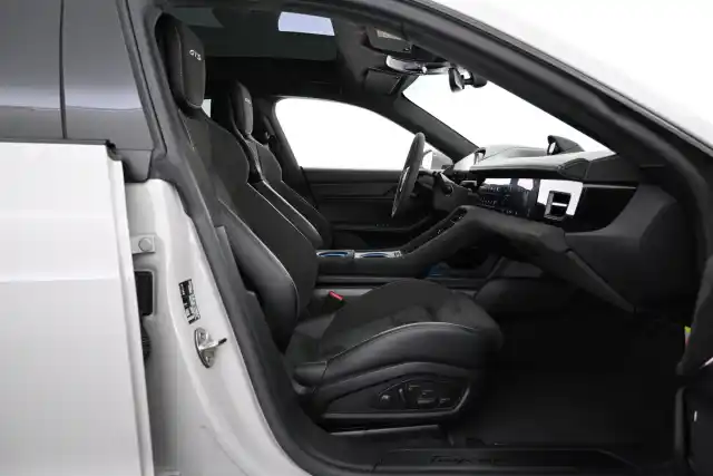 Harmaa Farmari, Porsche Taycan – VAR-82316