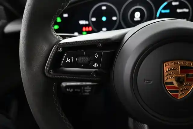 Harmaa Farmari, Porsche Taycan – VAR-82316