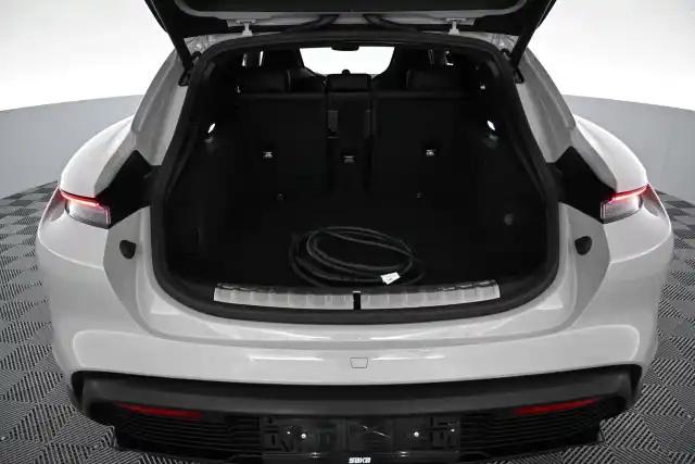 Harmaa Farmari, Porsche Taycan – VAR-82316