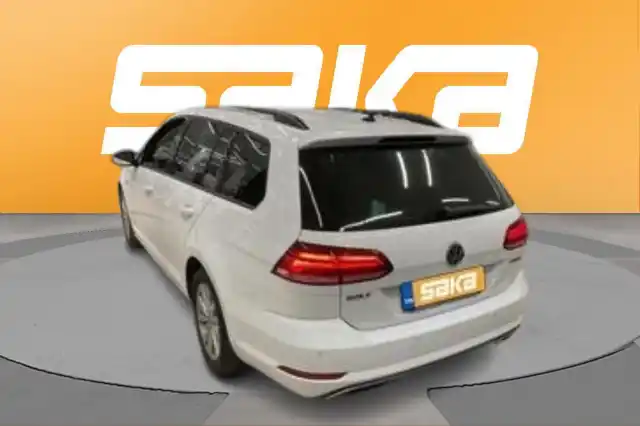 Valkoinen Farmari, Volkswagen Golf – VAR-82717