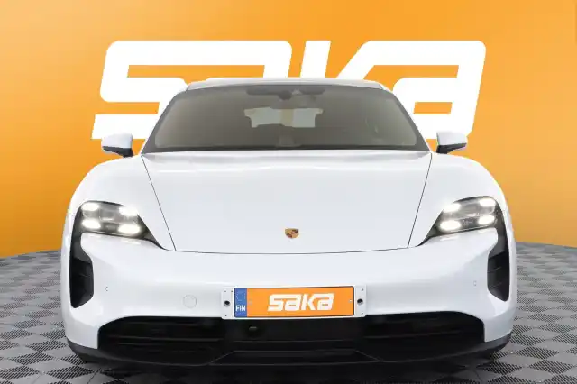 Valkoinen Farmari, Porsche Taycan – VAR-82734
