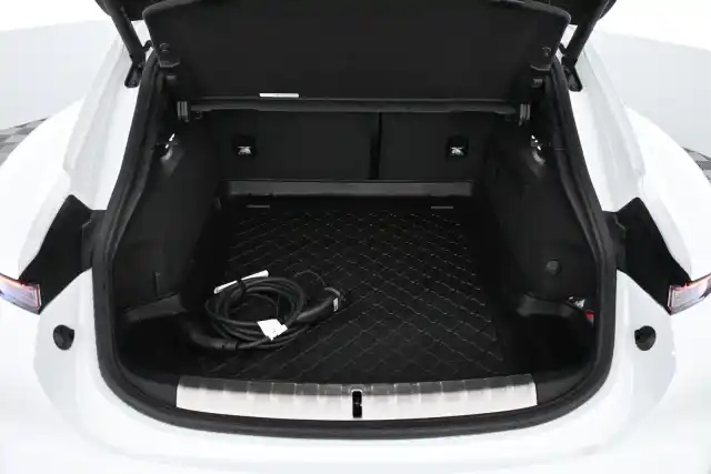 Valkoinen Farmari, Porsche Taycan – VAR-82734