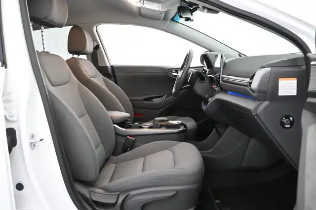 Valkoinen Viistoperä, Hyundai IONIQ electric – VAR-82804