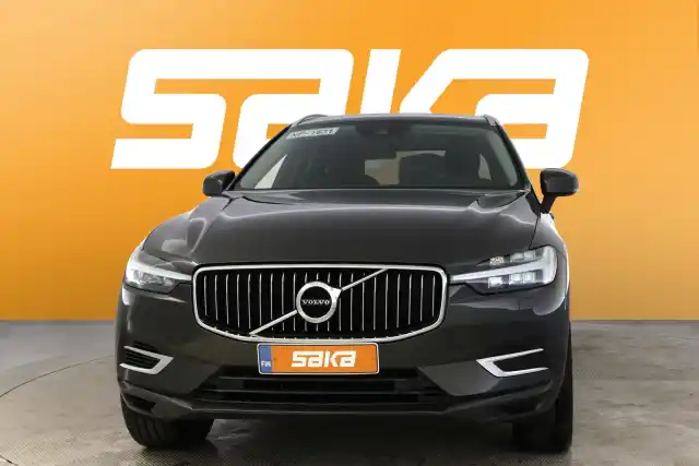 Harmaa Maastoauto, Volvo XC60 – VAR-82857