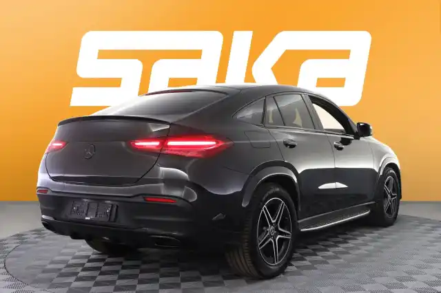 Musta Maastoauto, Mercedes-Benz GLE – VAR-83113