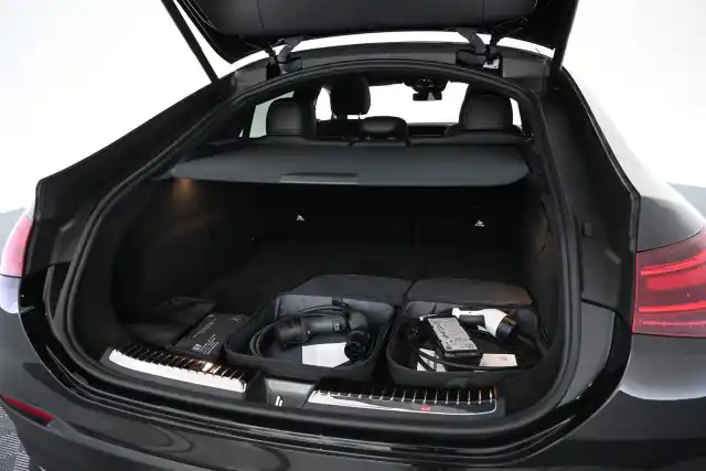 Musta Maastoauto, Mercedes-Benz GLE – VAR-83113