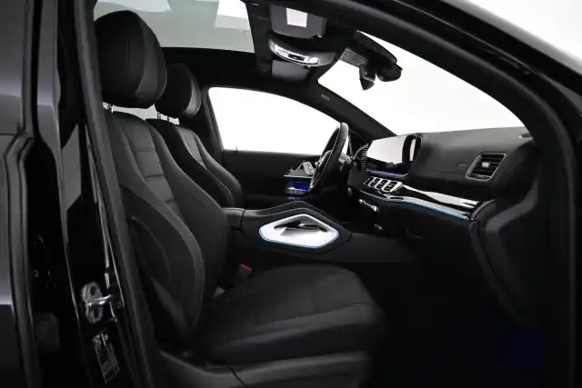 Musta Maastoauto, Mercedes-Benz GLE – VAR-83113