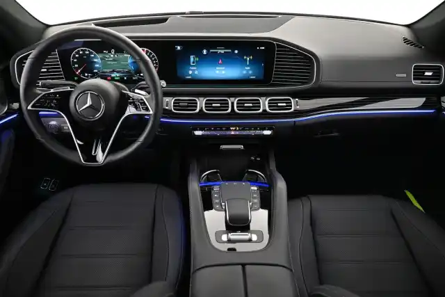 Musta Maastoauto, Mercedes-Benz GLE – VAR-83113