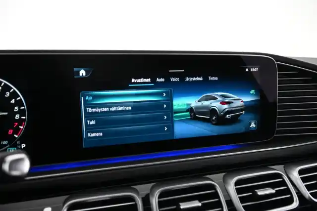Musta Maastoauto, Mercedes-Benz GLE – VAR-83113