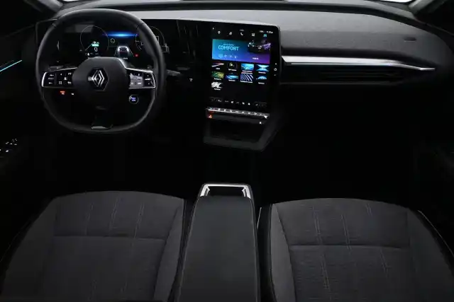 Vihreä Maastoauto, Renault Megane – VAR-83132