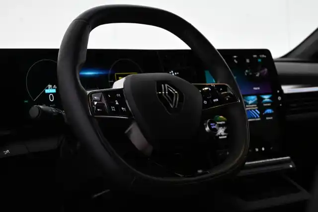 Vihreä Maastoauto, Renault Megane – VAR-83132