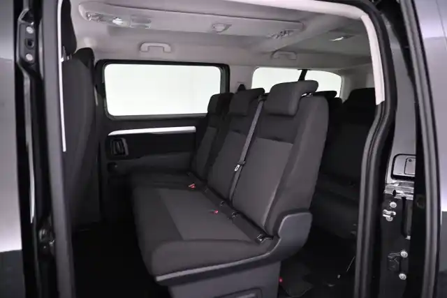Musta Tila-auto, Toyota Proace EV – VAR-83349