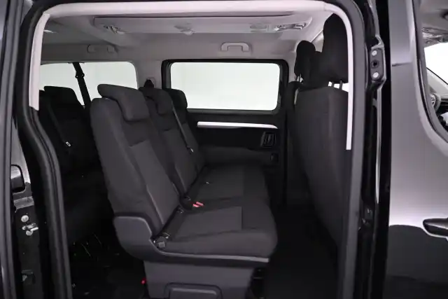 Musta Tila-auto, Toyota Proace EV – VAR-83349