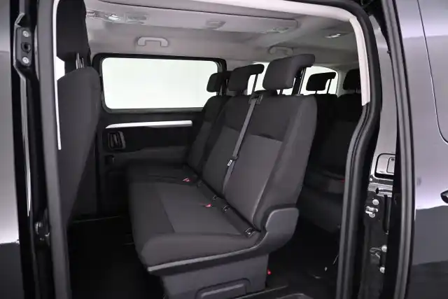 Musta Tila-auto, Toyota Proace EV – VAR-83350