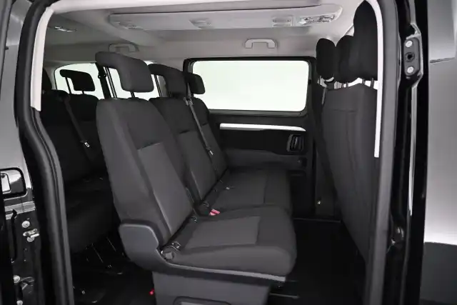 Musta Tila-auto, Toyota Proace EV – VAR-83350