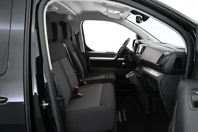 Musta Tila-auto, Toyota Proace EV – VAR-83352